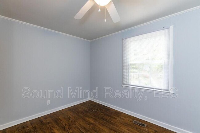 Building Photo - 321 Angier Ave