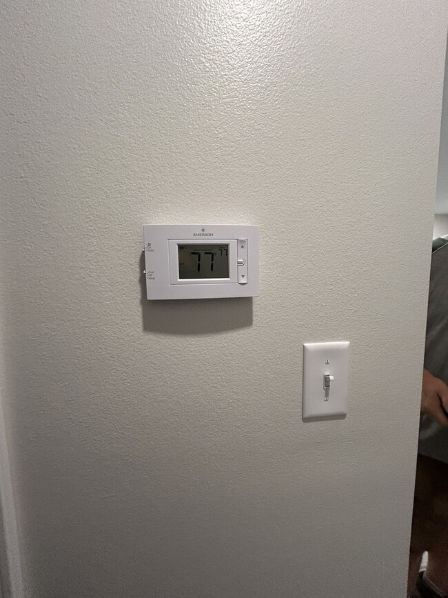 Building Photo - 2515 Kavanaugh Rd