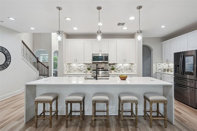 Building Photo - 6146 Golden Dewdrop Trail