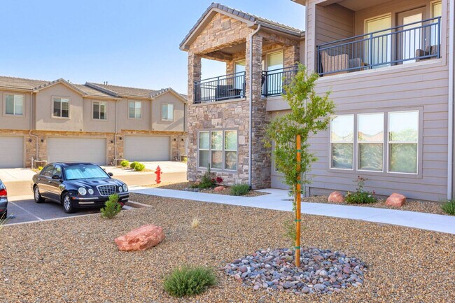 Building Photo - 350 W Old Hwy