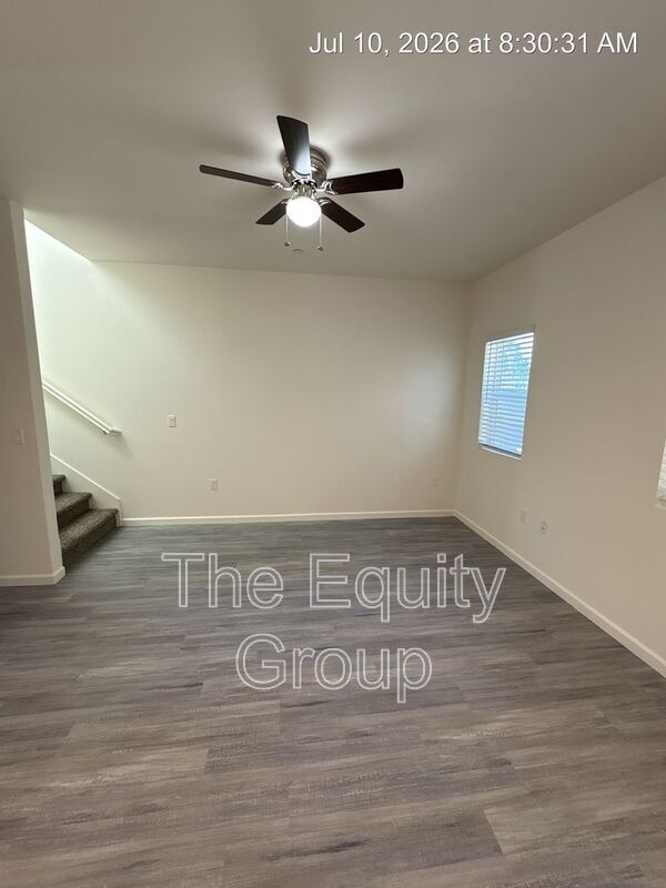Building Photo - 723 S Pinkham St