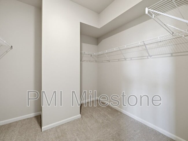Building Photo - 7055 Delegate Pl