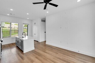 Building Photo - 1436 Forward Dr