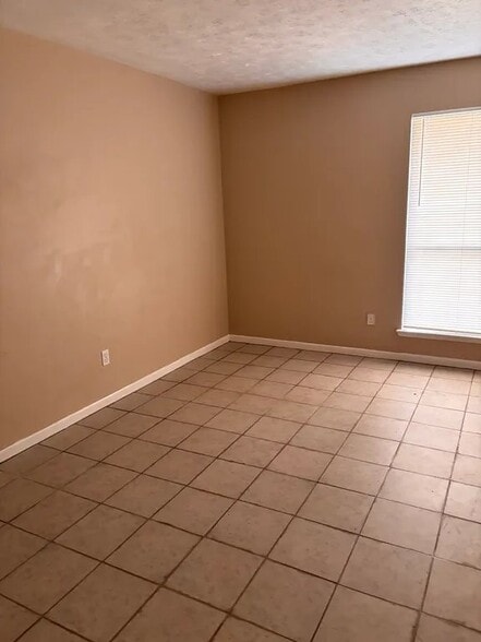 Building Photo - 2570 Buffalo Trail