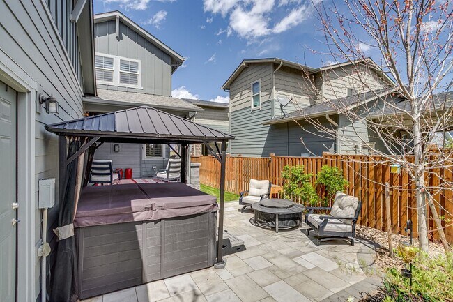 Building Photo - Large single family home in Central Park.