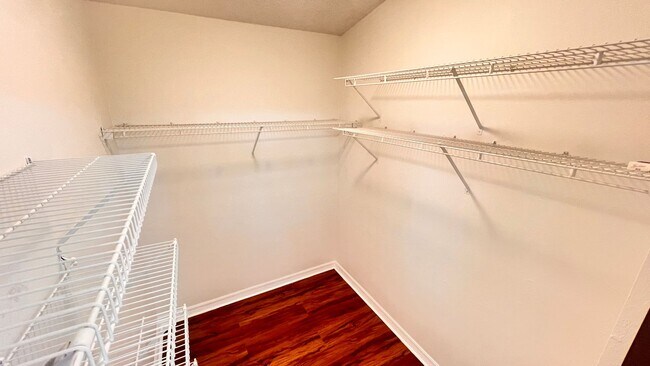 Building Photo - 23 Winding Woods Trail