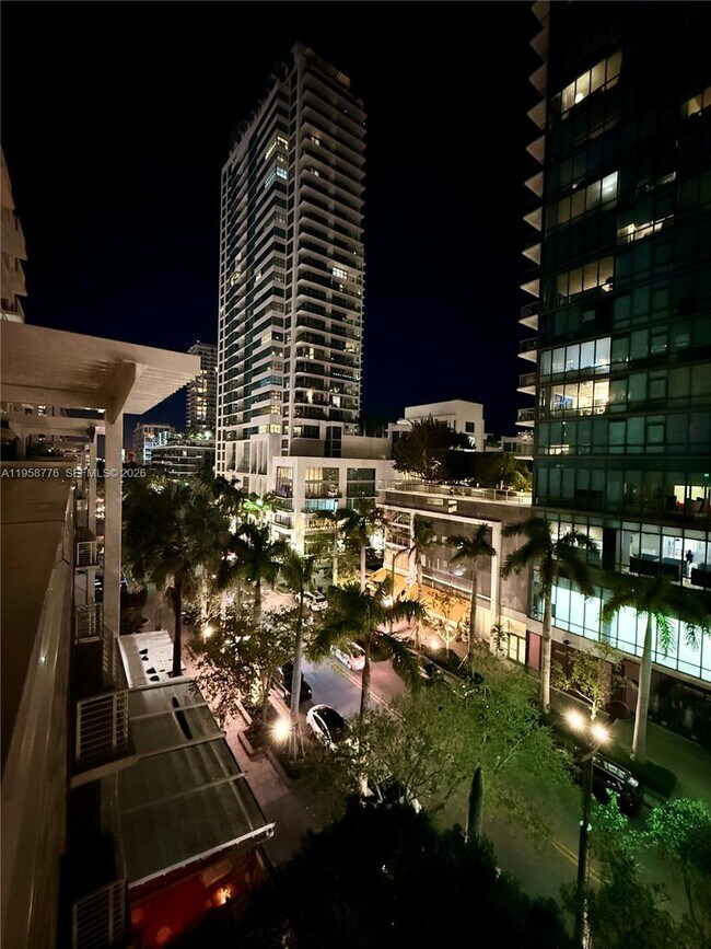 Building Photo - 3250 NE 1st Ave