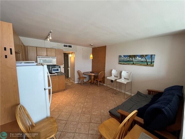 Building Photo - 4040 Galt Ocean Dr