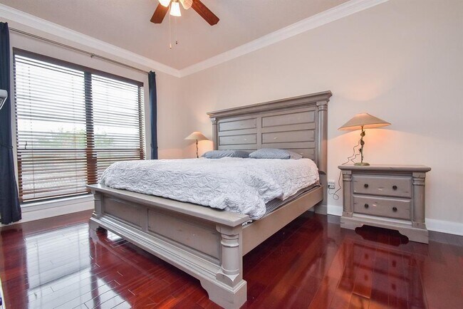 Building Photo - 2299 Lone Star Dr