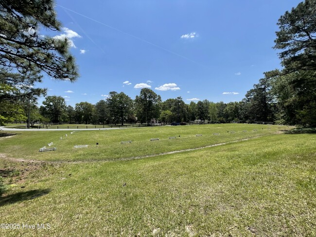 Building Photo - 358 Yadkin Run Ln