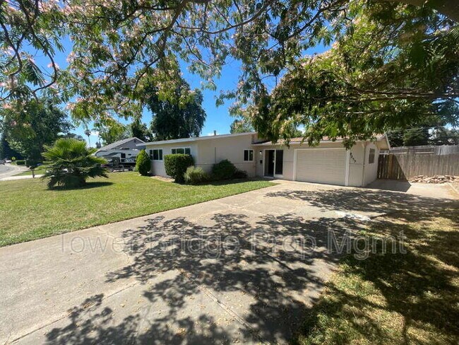 Building Photo - 8255 Oahu Dr