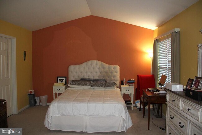 Building Photo - 506 Quincy St