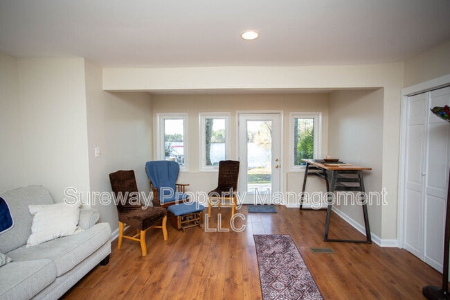 Building Photo - 90 Clubhouse Rd