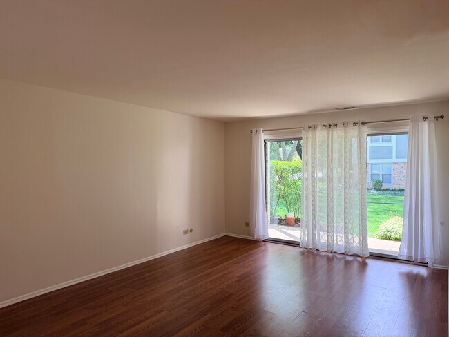 Building Photo - 251 Coventry Cir