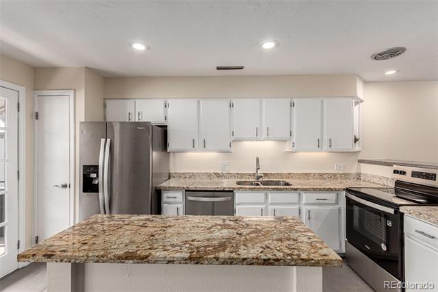 Building Photo - 2301 E Fremont Ave