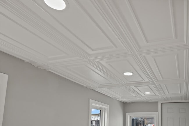 Building Photo - 1935 Maddy Ln