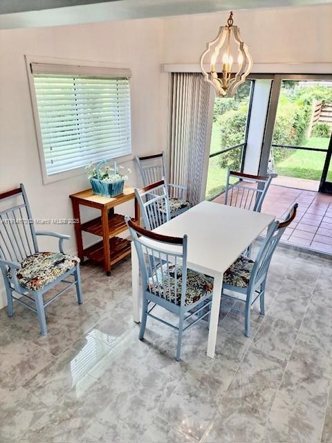 Building Photo - 7439 Twin Sabal Dr