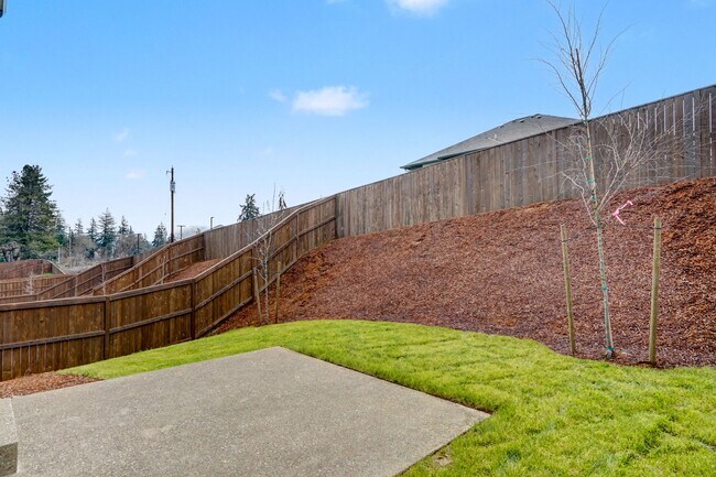 Building Photo - Spacious New Construction 4 Bed, 2.5 Bath Home in Coburn Terrace