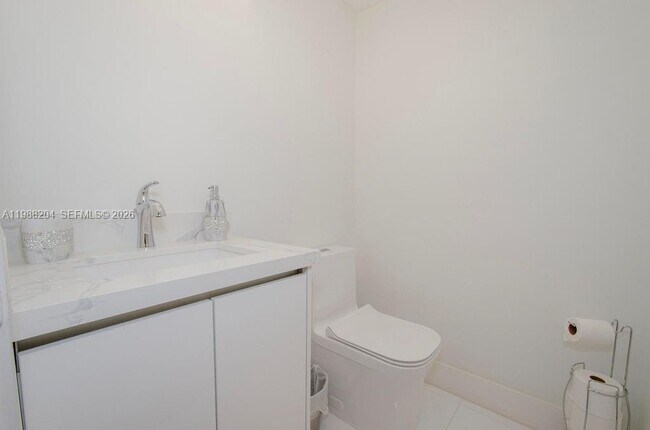 Building Photo - 6215 W 20th Ave