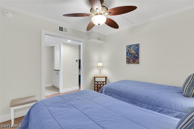 Building Photo - 3200 Gulf Shore Blvd N