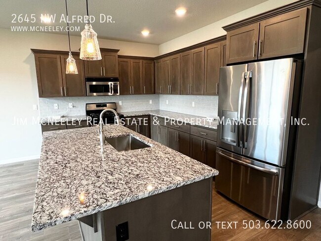 Building Photo - 2645 Alfred Dr