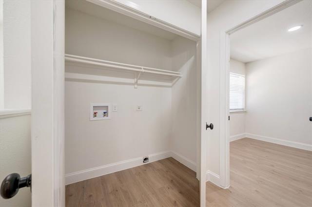 Building Photo - 805 W Chambers St