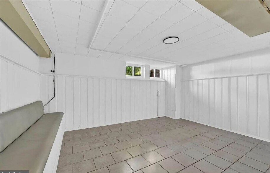 Building Photo - 603 Lucia Ave