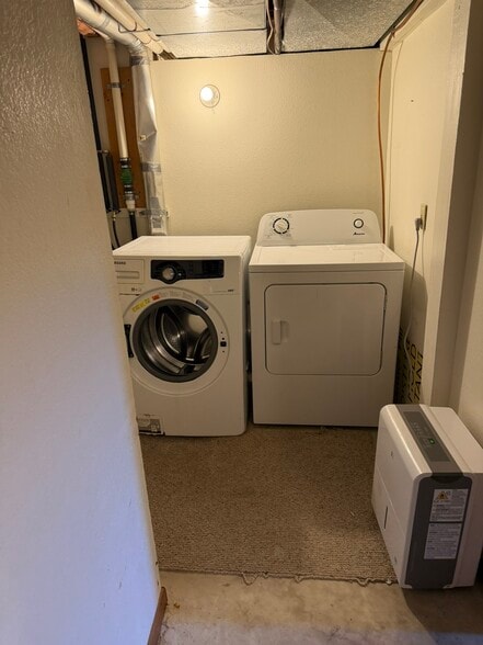 Laundry & Furnace Room - 304 3rd St NE