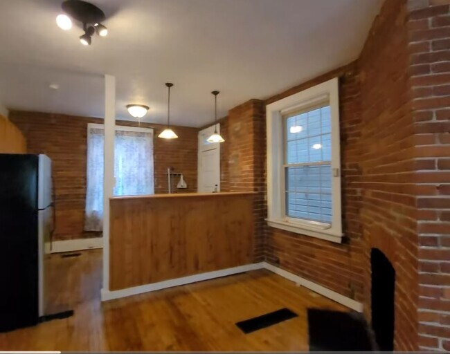 Building Photo - 48 S 11th St