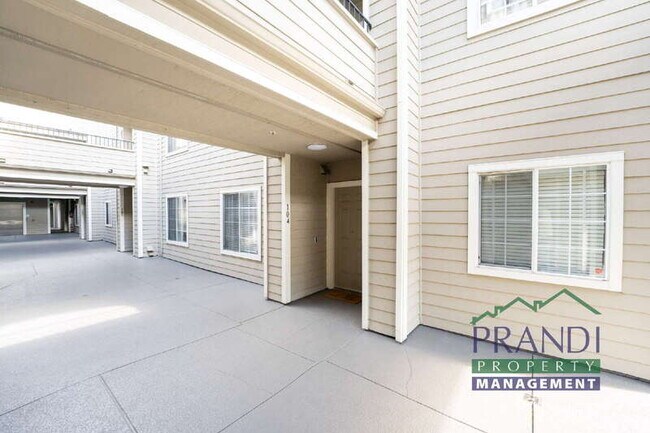 Building Photo - 1579 S Novato Blvd