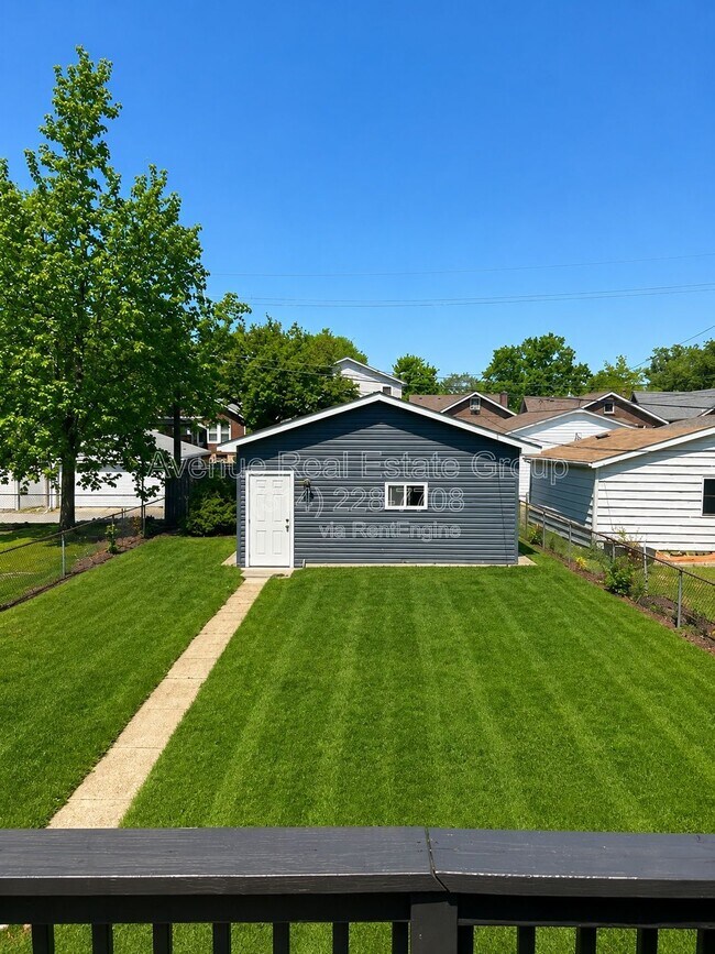 Building Photo - 5533 Holly Hills Ave