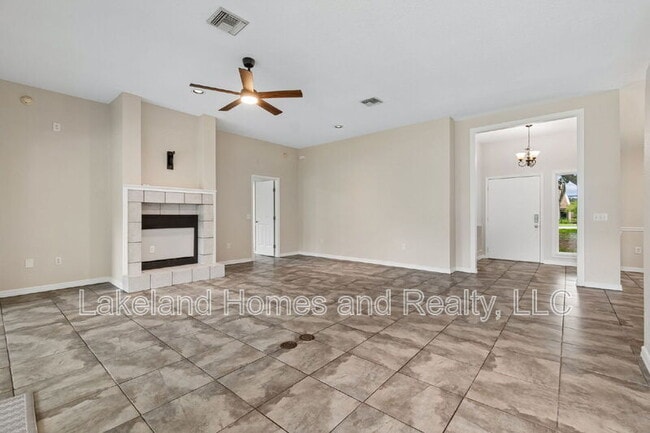 Building Photo - 95 Woodside Dr