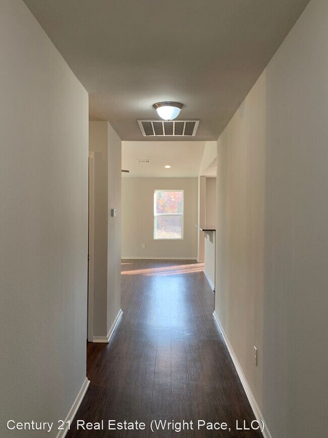 Building Photo - 3 br, 2 bath House - 4724 Bedrock