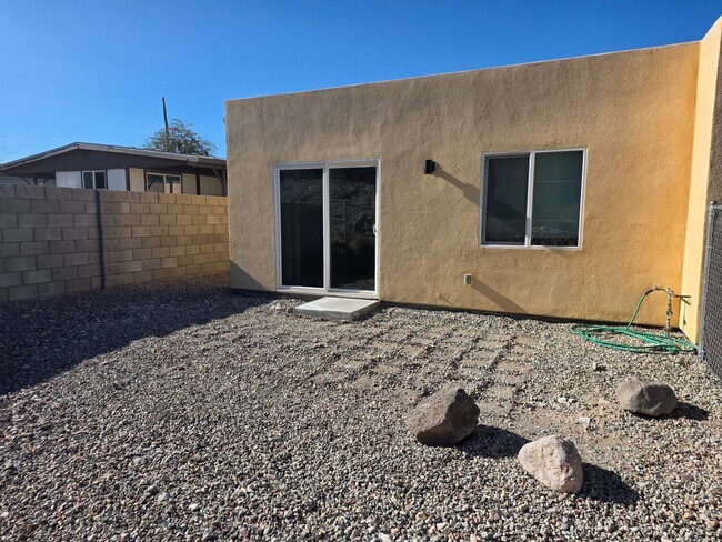 Building Photo - Brand New Construction Duplex