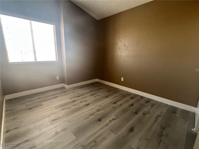 Building Photo - 1368 Torington Dr