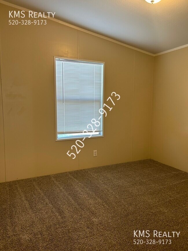 Building Photo - 6269 S Randall Blvd