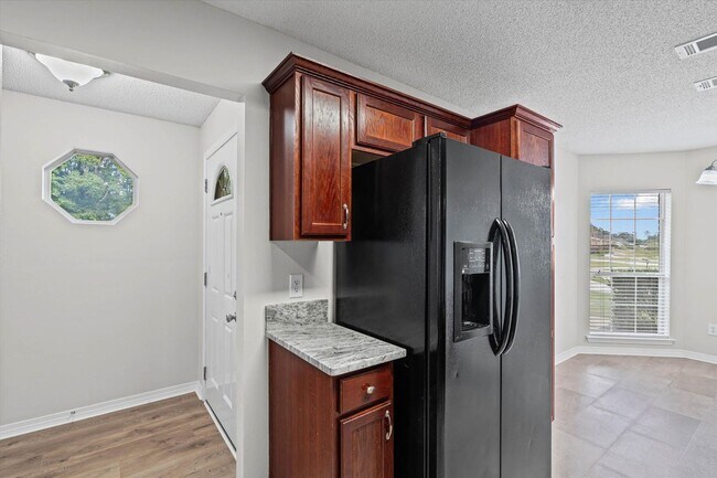 Building Photo - 2074 Spring Grove S