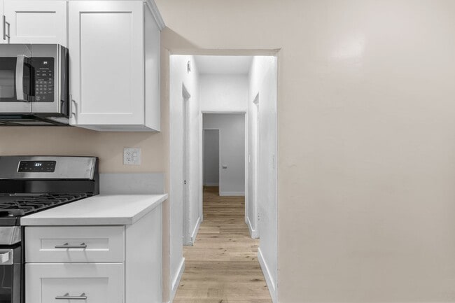 Interior Photo - 722-726 Maine Avenue