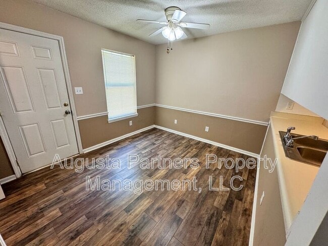 Building Photo - 415 Evans Mill Cir