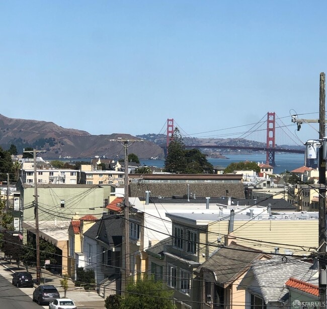 Building Photo - 499 33rd Ave