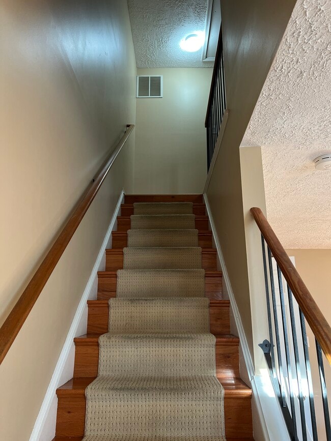 Building Photo - 1412 Nestlewood Ct