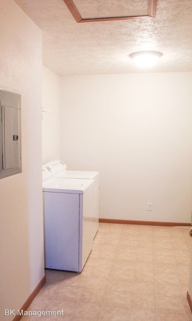 Building Photo - 4 br, 2 bath House - 1117 Anthrop Drive