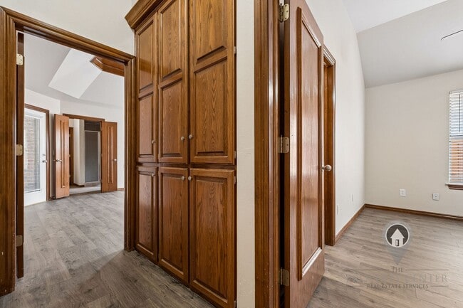 Building Photo - 716 Tuscany Way