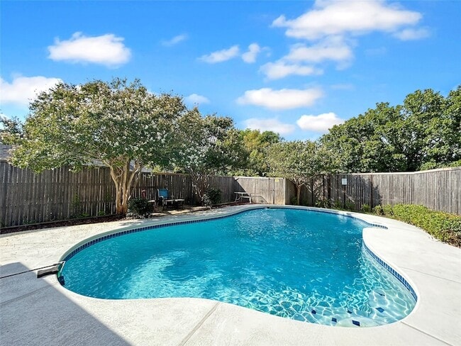 Building Photo - 2409 Glen Morris Rd