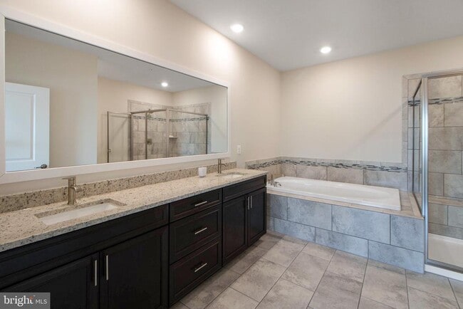 Building Photo - 7960 -B Potter Pl