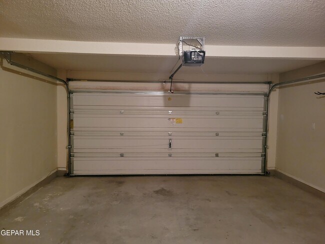 Building Photo - 14267 Pacific Point Dr