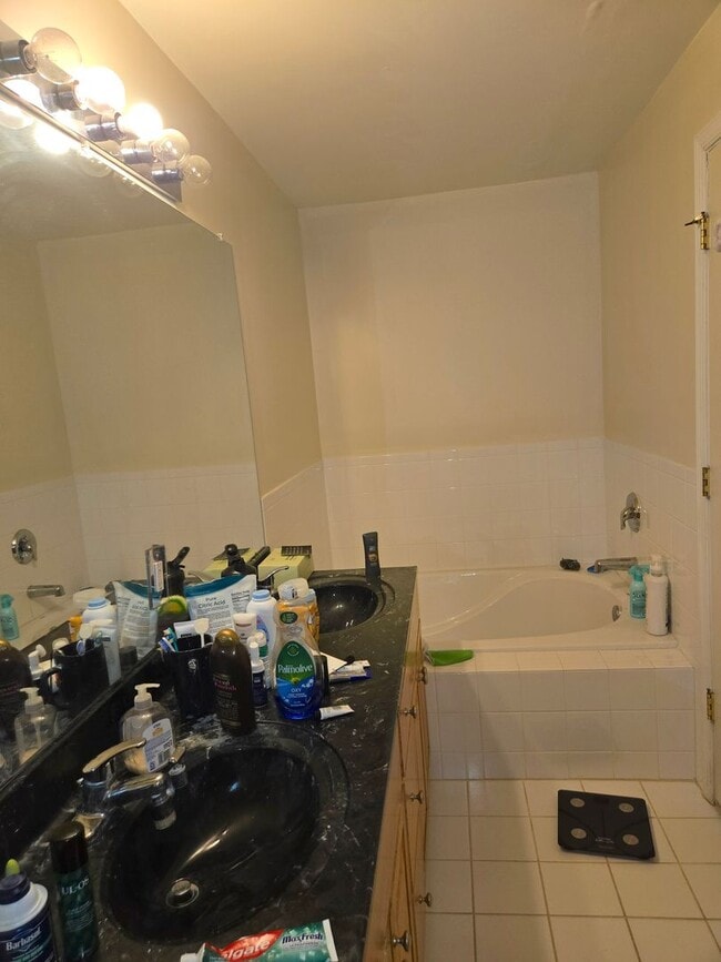 Building Photo - Gated community, 2nd fl condominium with 3...