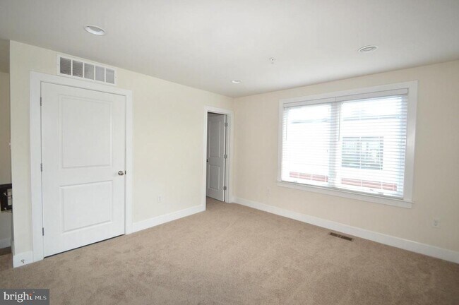 Building Photo - 408 Stabler Ln