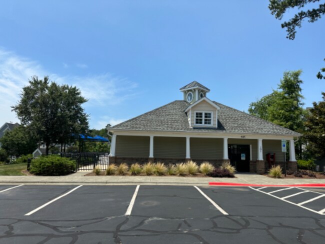 Building Photo - 158 Fort Jackson Rd