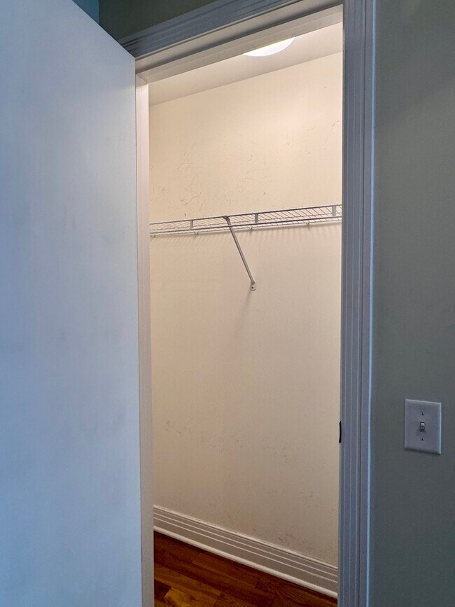 Building Photo - 600 N Lake Shore Dr